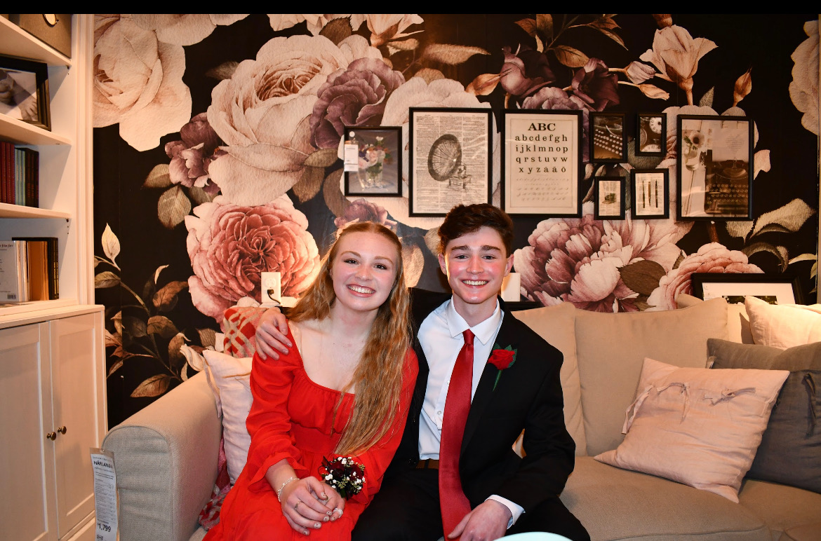 Dance night in the red dress